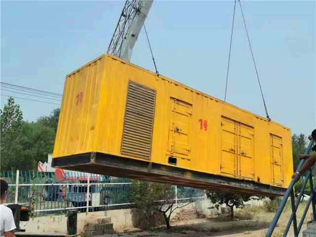 丹阳300KW柴油发电机组油耗是多少?